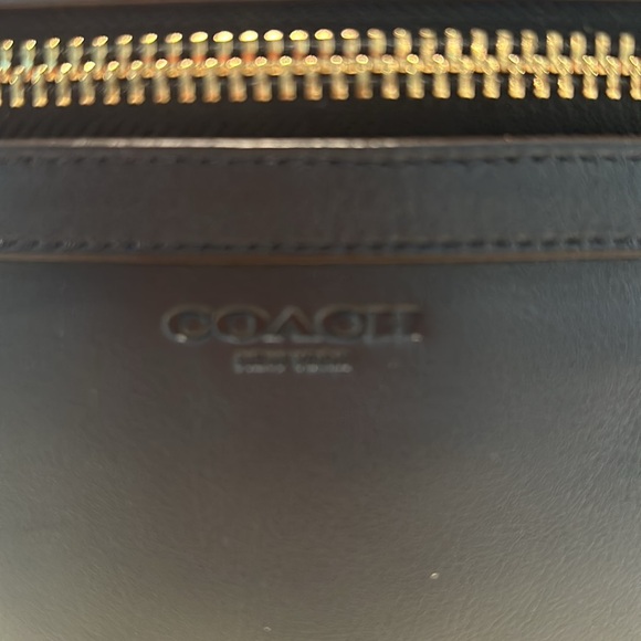 NWOT COACH Leather Colorblock Bleecker Bucket Crossbody/Shoulder Duffle Bag. - Picture 3 of 16